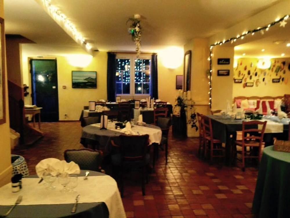 Des Glycines Hotel